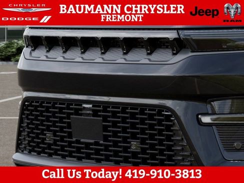 New 2026 Jeep Grand Wagoneer Limited AWD/4WD image 11