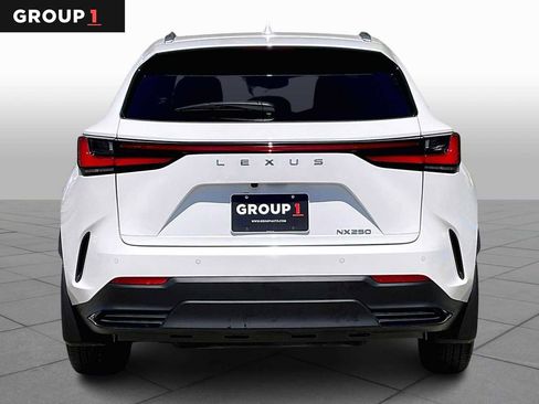 Certified 2025 Lexus NX 250 FWD w/ Accessory Package (2T) image 5