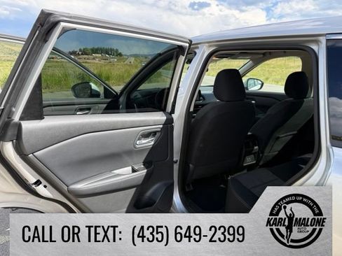 Used 2025 Nissan Rogue SV FWD image 23