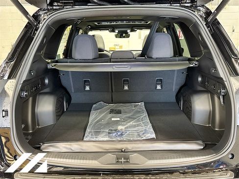 Certified 2025 Subaru Forester Premium image 26