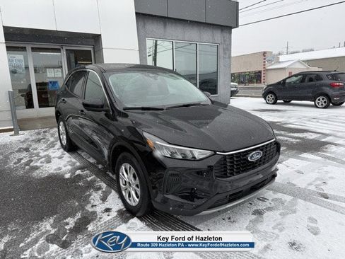 Used 2023 Ford Escape Active w/ Tech Pack #2 image 1