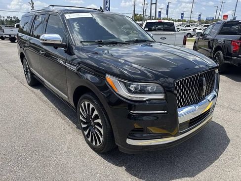 Certified 2023 Lincoln Navigator L Black Label AWD/4WD image 3
