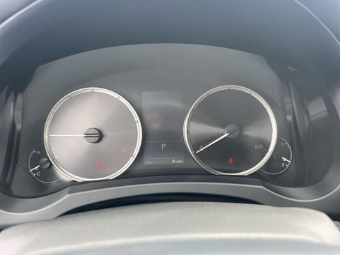 Used 2024 Lexus IS 350 F Sport RWD image 15