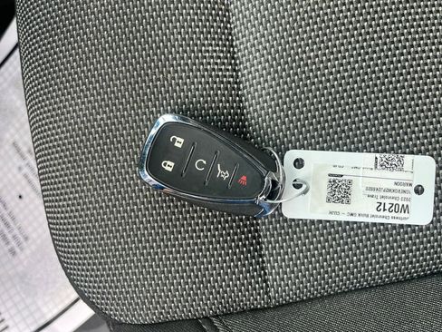 Certified 2023 Chevrolet Traverse LT w/ Rear Camera Mirror Package AWD/4WD image 30