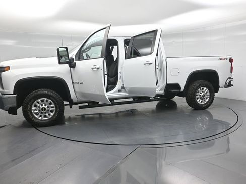 Used 2022 Chevrolet Silverado 2500 LT w/ All Star Edition image 37