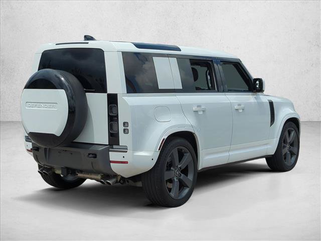 Used 2025 Land Rover Defender 110 V8 AWD/4WD image 5