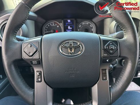 Used 2020 Toyota Tacoma TRD Off-Road AWD/4WD image 58