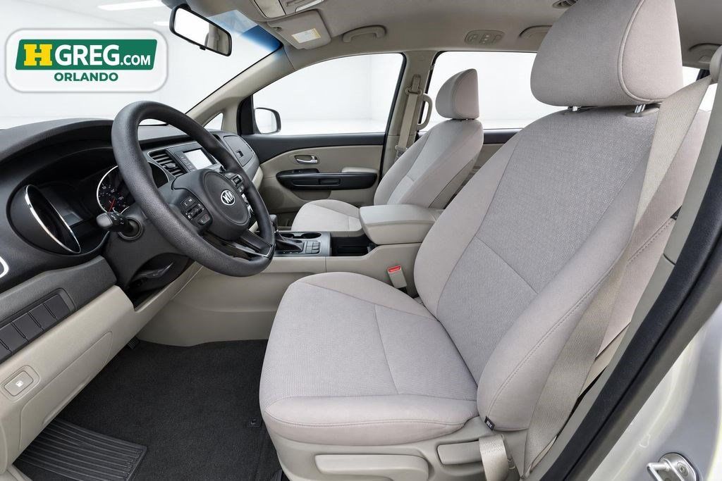 Used 2018 Kia Sedona L FWD image 10