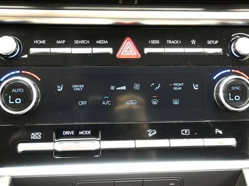 Used 2026 Hyundai Santa Fe SEL FWD image 24