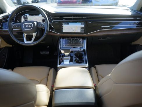 Used 2019 Audi Q8 Prestige w/ Luxury Package image 16
