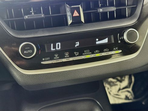Used 2024 Toyota Corolla LE FWD image 18