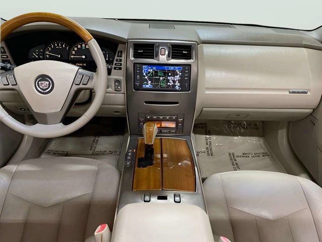 Used 2005 Cadillac XLR RWD image 23