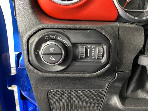 Used 2021 Jeep Gladiator Rubicon AWD/4WD image 24