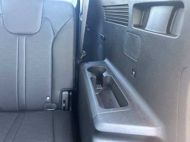 Used 2025 Kia Sorento S w/ Panoramic Sunroof Package FWD image 42