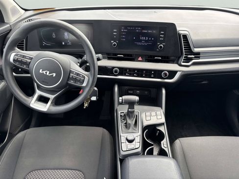 Used 2023 Kia Sportage LX AWD/4WD image 12