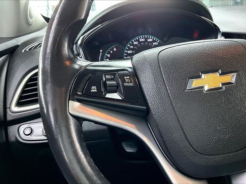 Used 2020 Chevrolet Trax LT w/ Driver Confidence Package AWD/4WD image 10