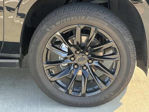 Used 2022 Cadillac Escalade ESV Sport w/ Touring Package AWD/4WD image 11