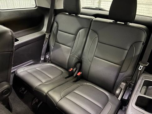 Used 2019 GMC Acadia SLT AWD/4WD image 10