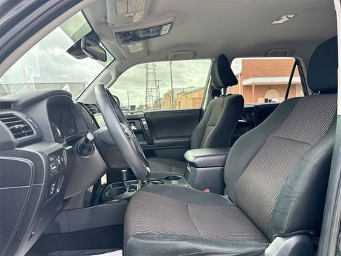 Used 2020 Toyota 4Runner TRD Off-Road image 13