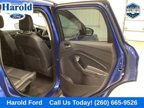 Used 2019 Ford Escape SEL w/ Sun & Style Package image 9