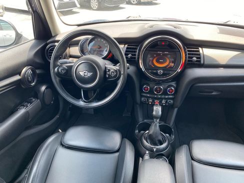 Used 2016 MINI Cooper 4-Door Hardtop image 15