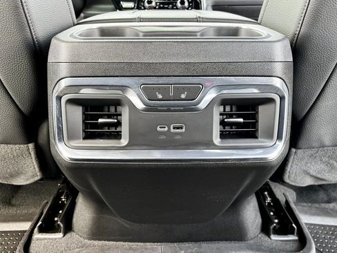 Used 2024 GMC Sierra 2500 Denali image 22