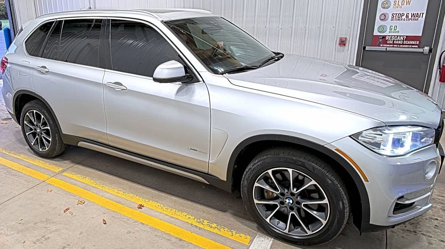 Used 2017 BMW X5 xDrive50i AWD/4WD image 4