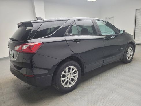 Used 2021 Chevrolet Equinox LS w/ LS Convenience Package FWD image 10