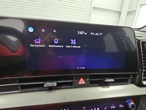 Used 2023 Kia Sportage EX FWD image 18