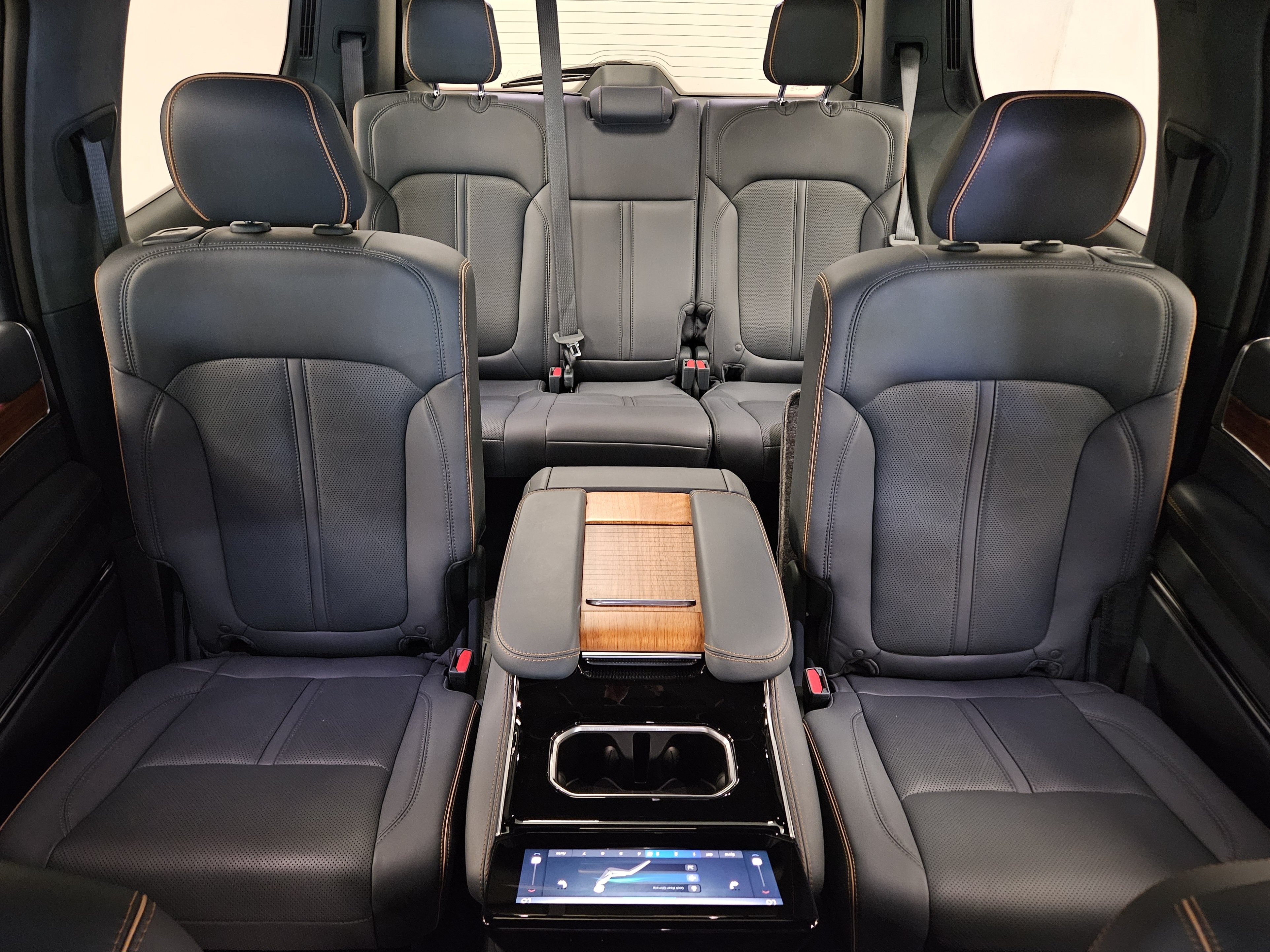 Used 2022 Jeep Grand Wagoneer Series II w/ Convenience Group III AWD/4WD image 42