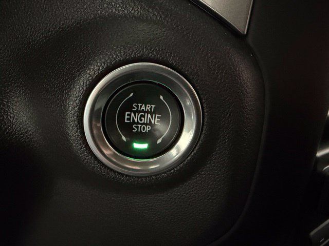 Certified 2019 Chevrolet Silverado 1500 LT w/ All-Star Edition AWD/4WD image 13