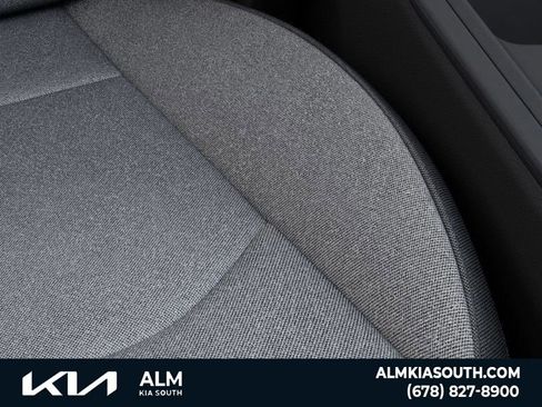 New 2025 Kia K4 LXS image 24