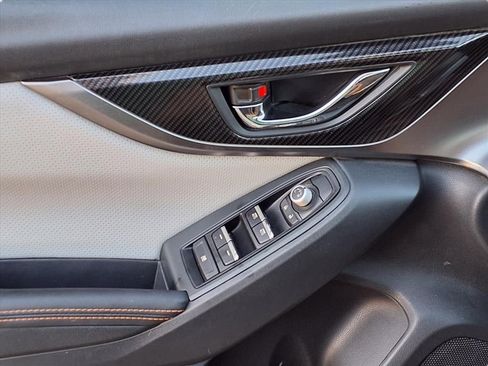 Used 2018 Subaru Crosstrek 2.0i Limited image 17