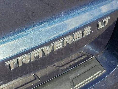 Used 2016 Chevrolet Traverse LT image 27