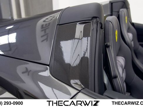 Used 2022 Ferrari F8 Tributo RWD image 40