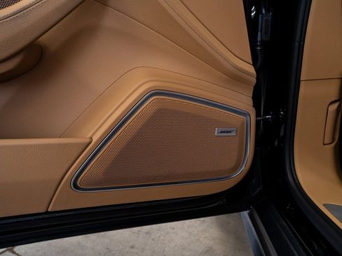 Used 2019 Porsche Panamera image 31