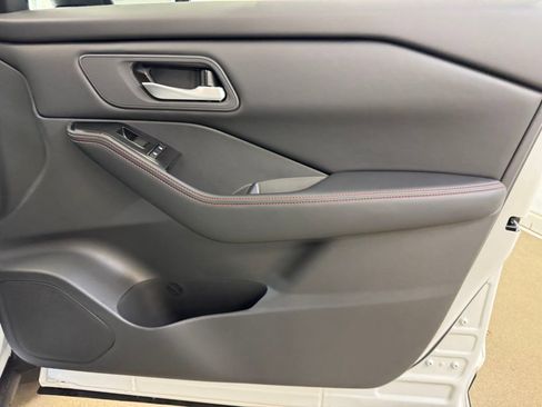 New 2026 Nissan Rogue SV image 24