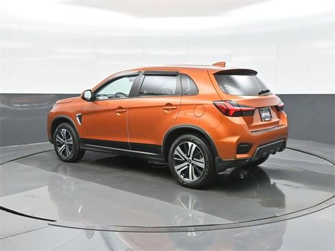 Used 2022 Mitsubishi Outlander Sport SE image 5
