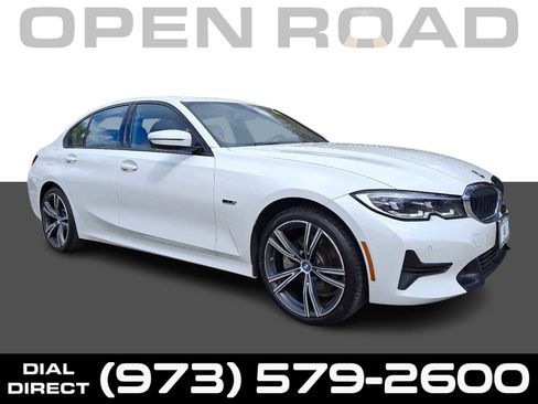 Used 2022 BMW 330e xDrive w/ Premium Package AWD/4WD image 1