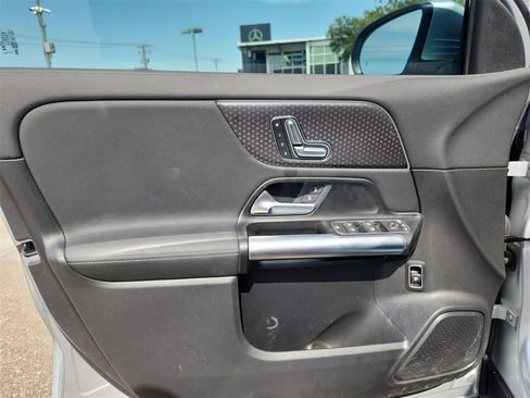 New 2025 Mercedes-Benz GLA 250 GLA 250 image 15