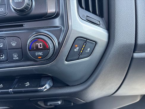 Used 2018 Chevrolet Silverado 1500 LT w/ All Star Edition image 36