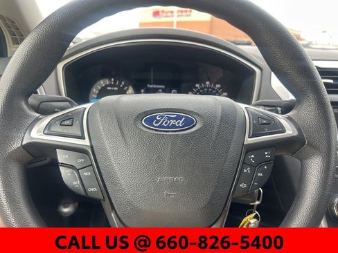 Used 2013 Ford Fusion SE image 10