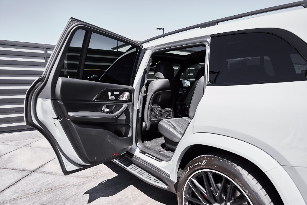 Used 2026 Mercedes-Benz GLS 63 AMG 4MATIC image 27