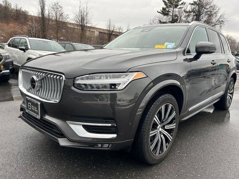 Certified 2023 Volvo XC90 B6 Plus image 1