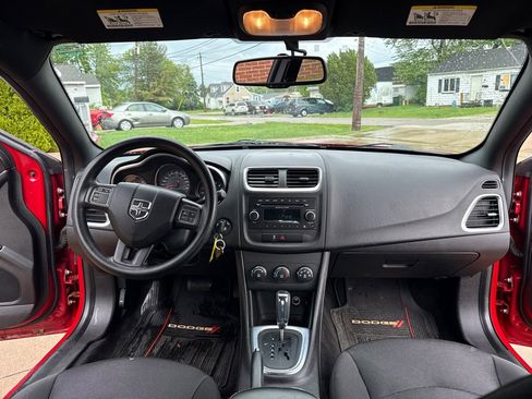 Used 2013 Dodge Avenger SE FWD image 9