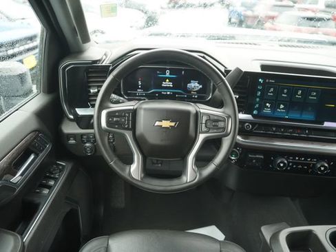 Used 2024 Chevrolet Silverado 2500 LTZ AWD/4WD image 21