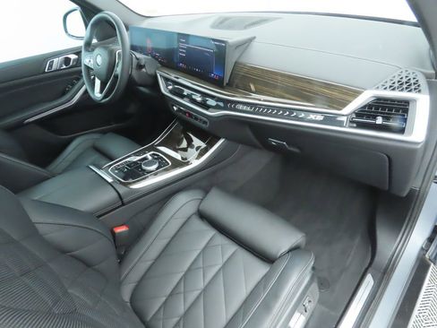 Certified 2024 BMW X5 xDrive40i w/ Parking Assistance Package image 18