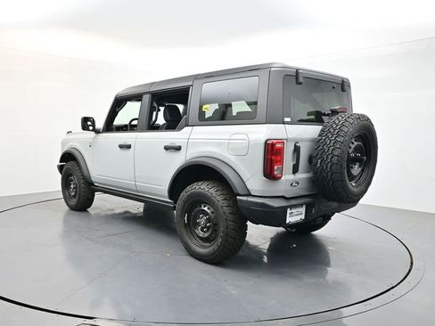 New 2026 Ford Bronco Big Bend w/ Black Diamond Package AWD/4WD image 5
