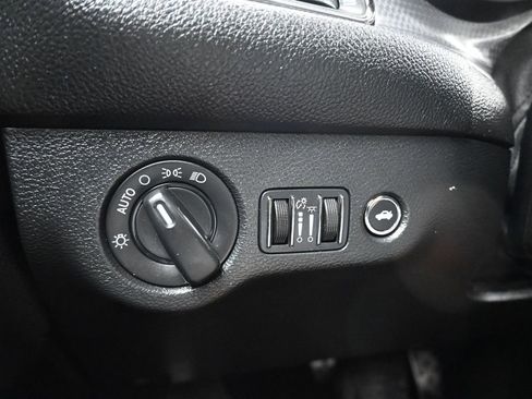 Used 2016 Dodge Challenger SRT Hellcat RWD image 26
