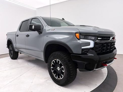 Used 2025 Chevrolet Silverado 1500 ZR2 w/ Technology Package AWD/4WD image 11